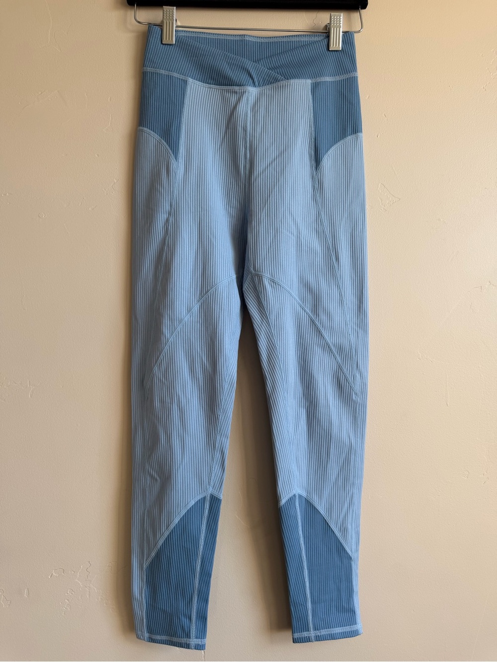 Women’s NWT For Love and Lemons Yoga Leggings Size Small
